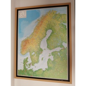 3D Skandinavien relief kort med træramme